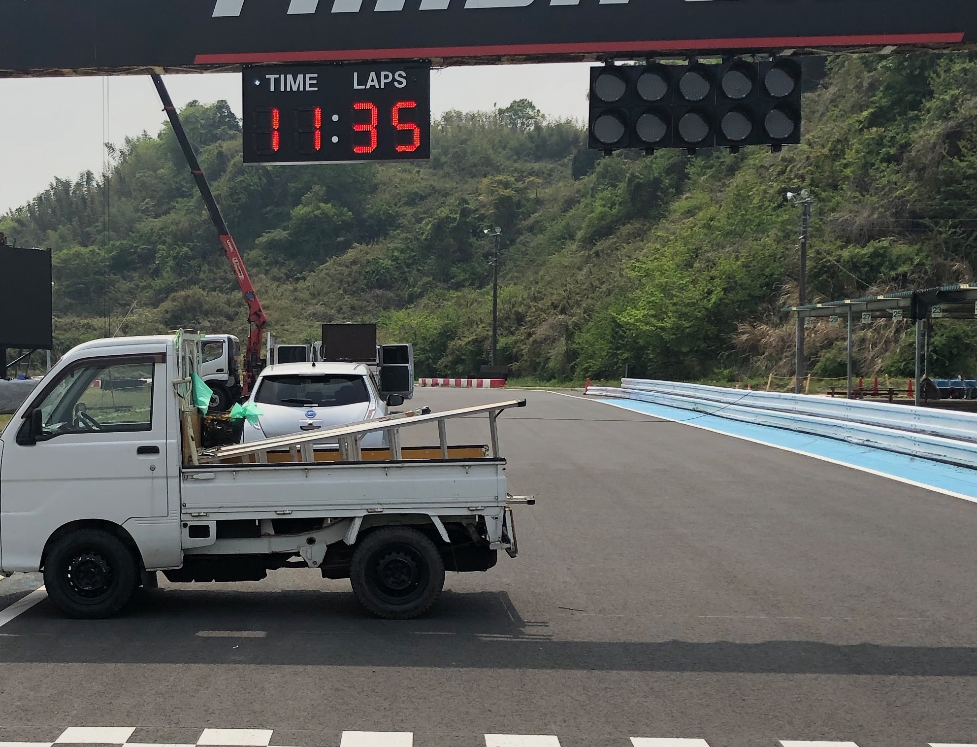 F1信号タイム表示盤